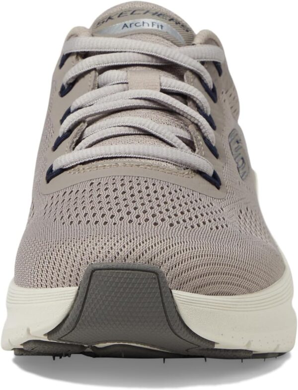 1763556276_Skechers-Arch-Fit-2.0-mira-hacia-el-futuro.jpg Skechers Arch Fit 2.0 mira hacia el futuro